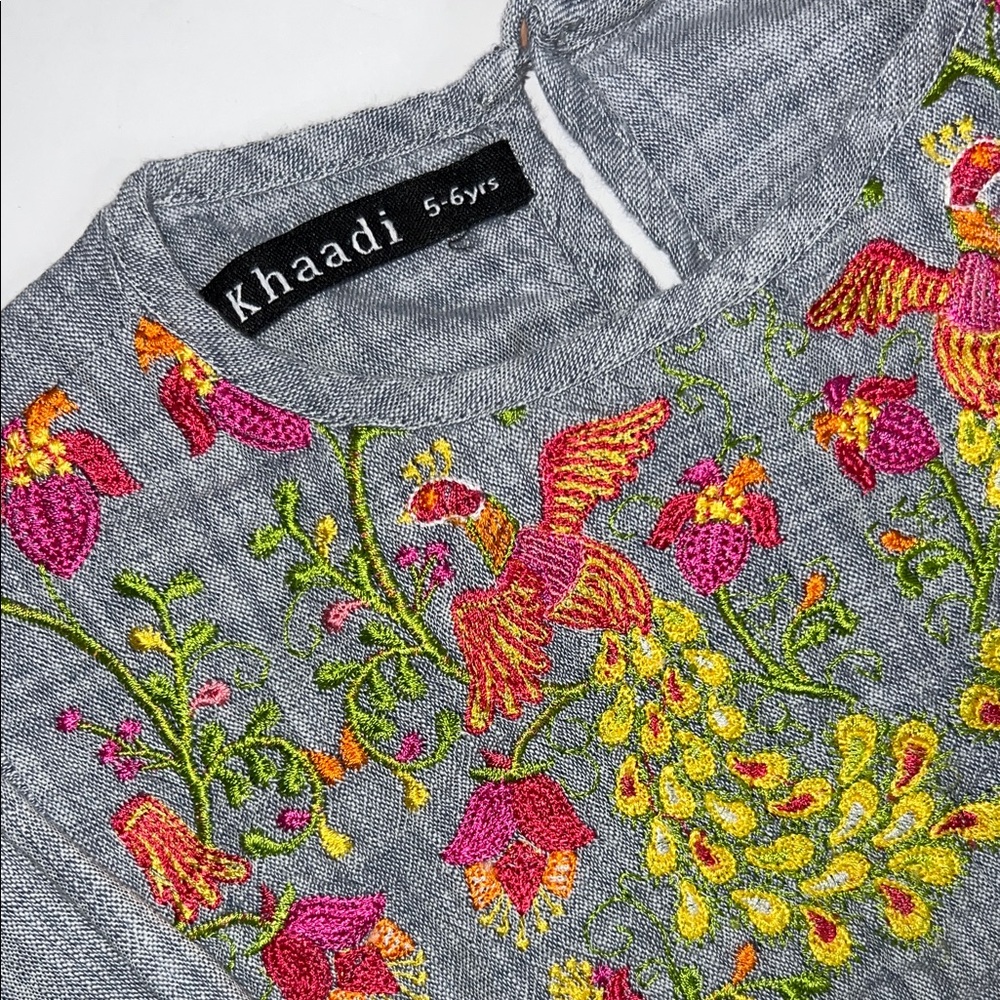 Preowned Khaadi Gray Dress with Colorful Embroidery - Picture 2 of 10